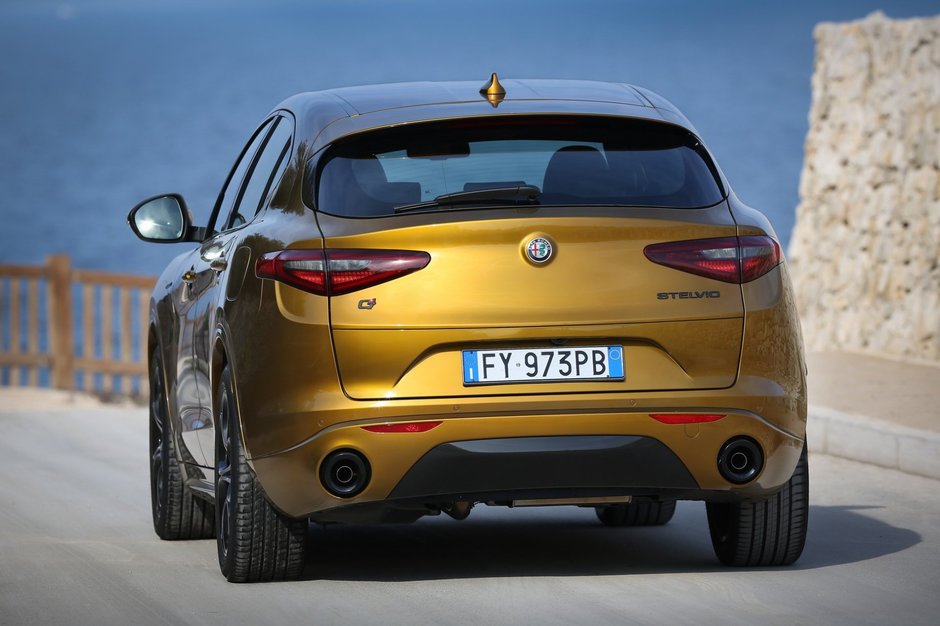 Alfa Giulia si Stelvio Facelift