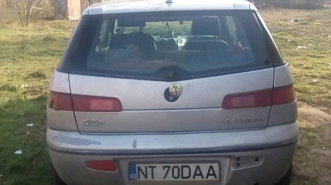 Alfa-Romeo 145 1.4 tspark 2000