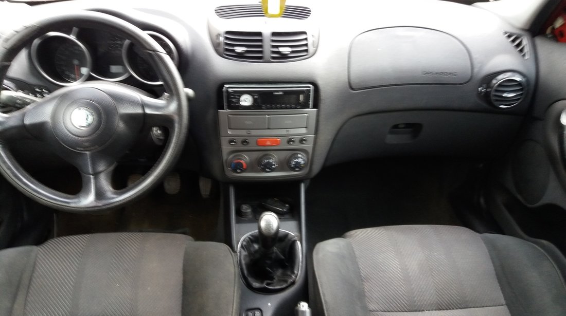 Alfa-Romeo 147 1.6 16v 2004