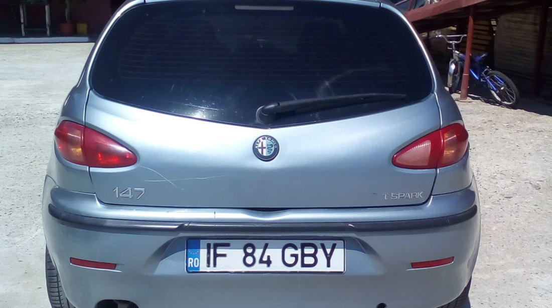 Alfa-Romeo 147 1.6 t.spark 2003