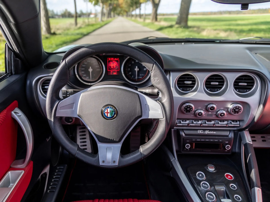 Alfa Romeo 8C Spider de vanzare