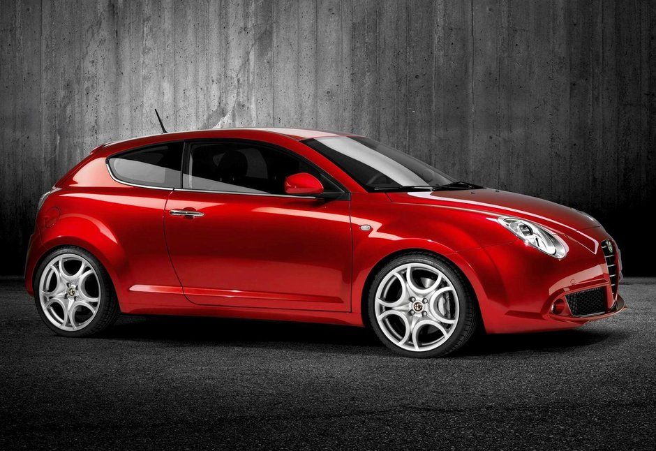 Alfa Romeo a reusit sa vanda automobilul cu numarul 3 in Romania! Alfa Romeo a reusit sa vanda automobilul cu numarul 3 in Romania!