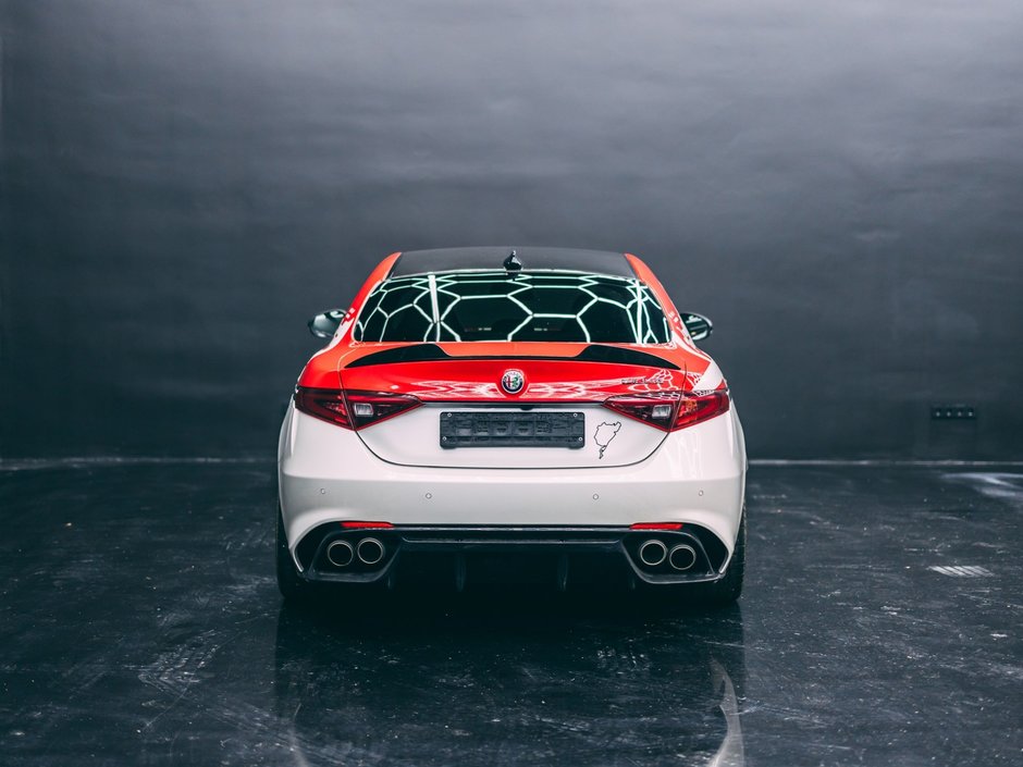 Alfa Romeo Giulia Quadrifoglio 'Alfa Romeo Racing Edition' de vanzare