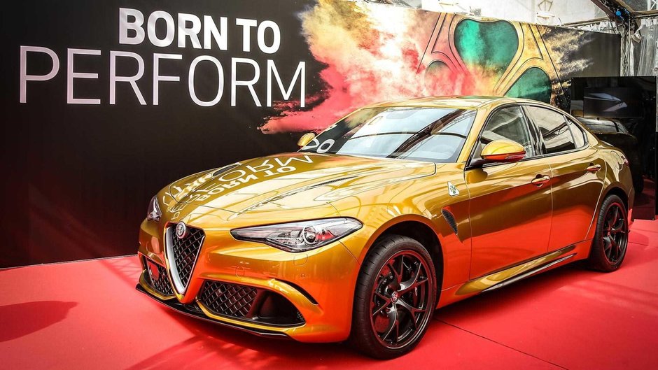 Alfa Romeo Giulia Quadrifoglio Ochre