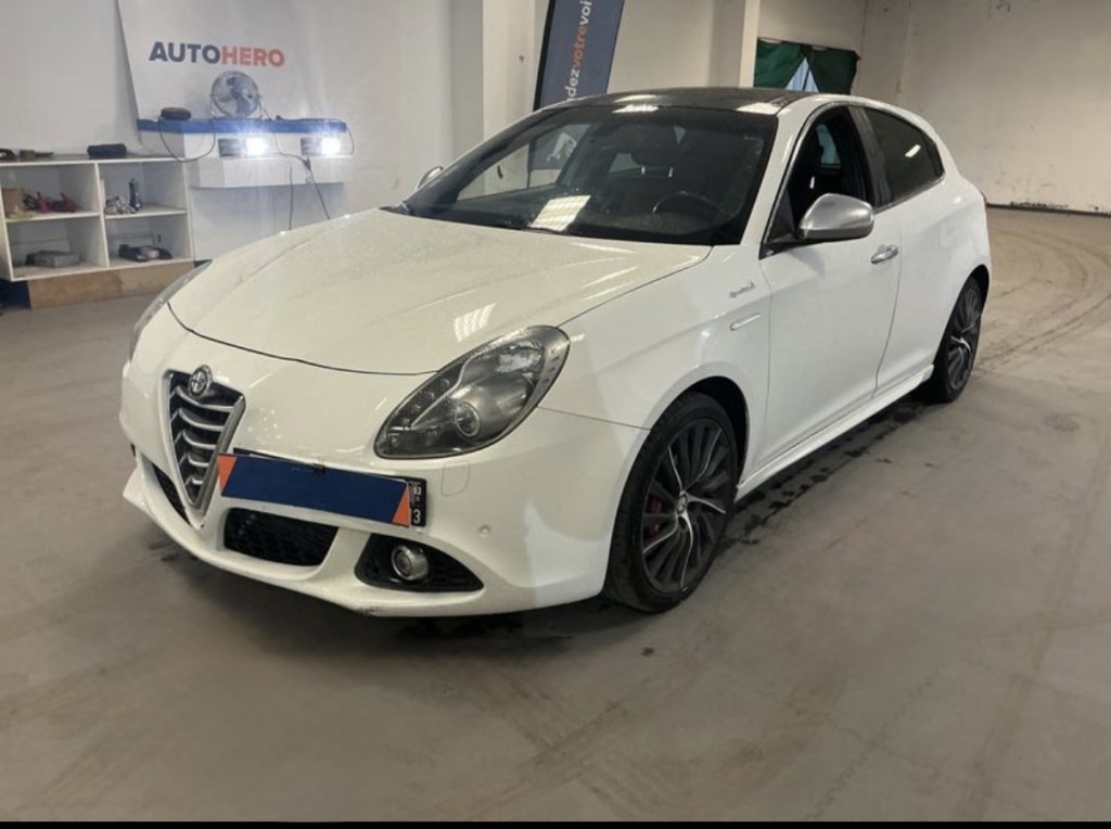 Alfa-Romeo Giulietta 2.0 JTDM Collezione Aut. Xenon Clima Pilot Piele PDC 2014