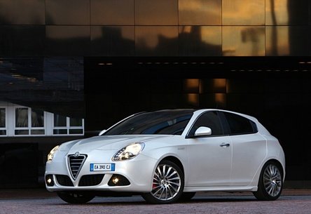 Alfa Romeo Giulietta 2010, acum, disponibila!