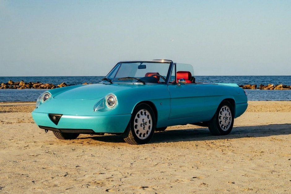 Alfa Romeo Spider Duetto Hybrid