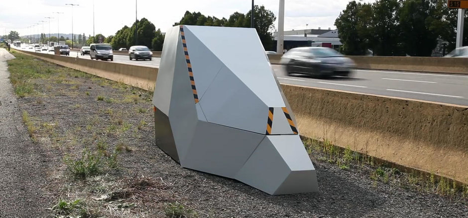 ALICE, cel mai destept radar din lume, este un robot antiglont de care nu ai scapare. In curand si in Romania ALICE, cel mai destept radar din lume, este un robot antiglont de care nu ai scapare. In curand si in Romania
