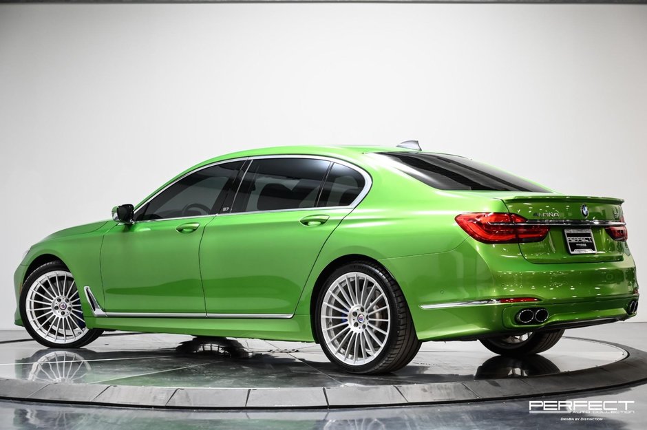 ALPINA B7 xDrive in Java Green