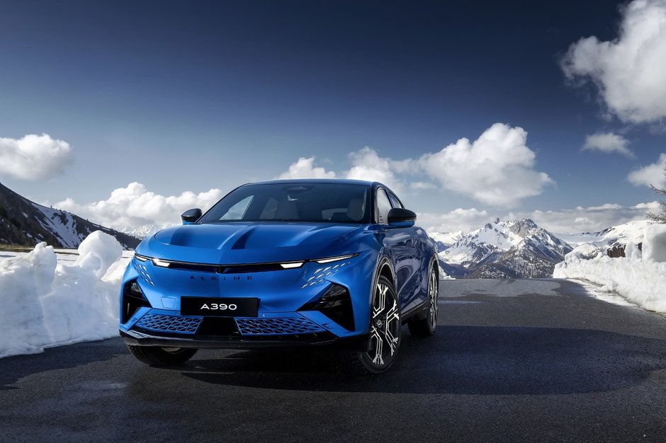 Alpine A390