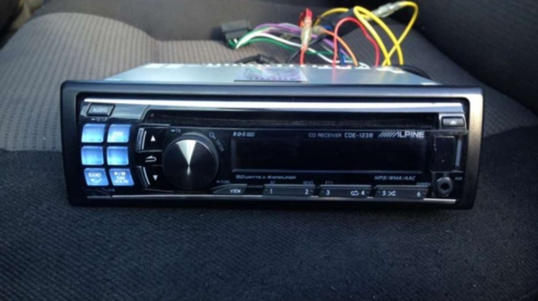 ALPINE CDE-123R RADIO-CD MP3 Player Auto C USB Montaj In Toata Tara