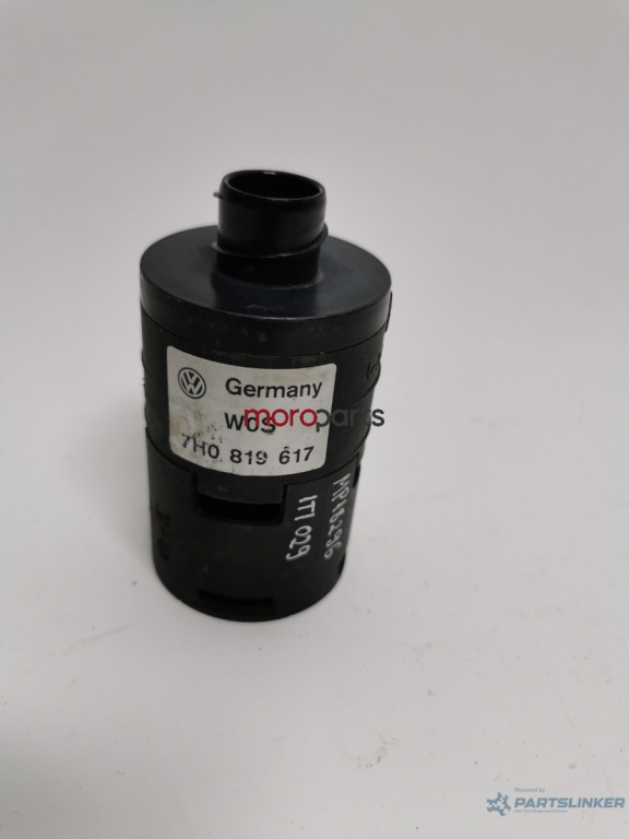 Alte piese incalzitor auxiliar Webasto VOLKSWAGEN TOURAN 1T1, 1T2 2003 - 2010 TDI BKC, BLS, BXE VAG 7H0819617