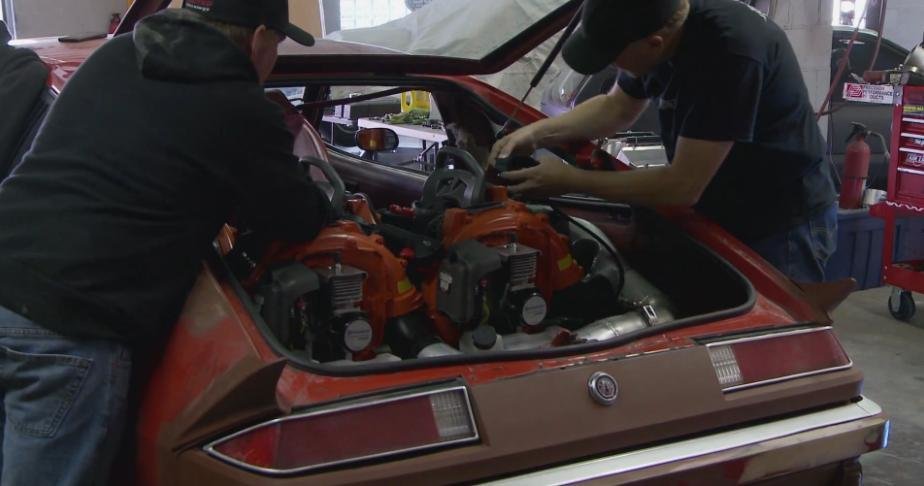 Alternativa la turbo si compresor: masina supraalimentata cu suflatoare de frunze Alternativa la turbo si compresor: masina supraalimentata cu suflatoare de frunze