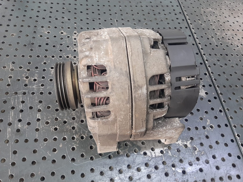 Alternator 1.2 b renault twingo clio 2 kangoo 8200064344
