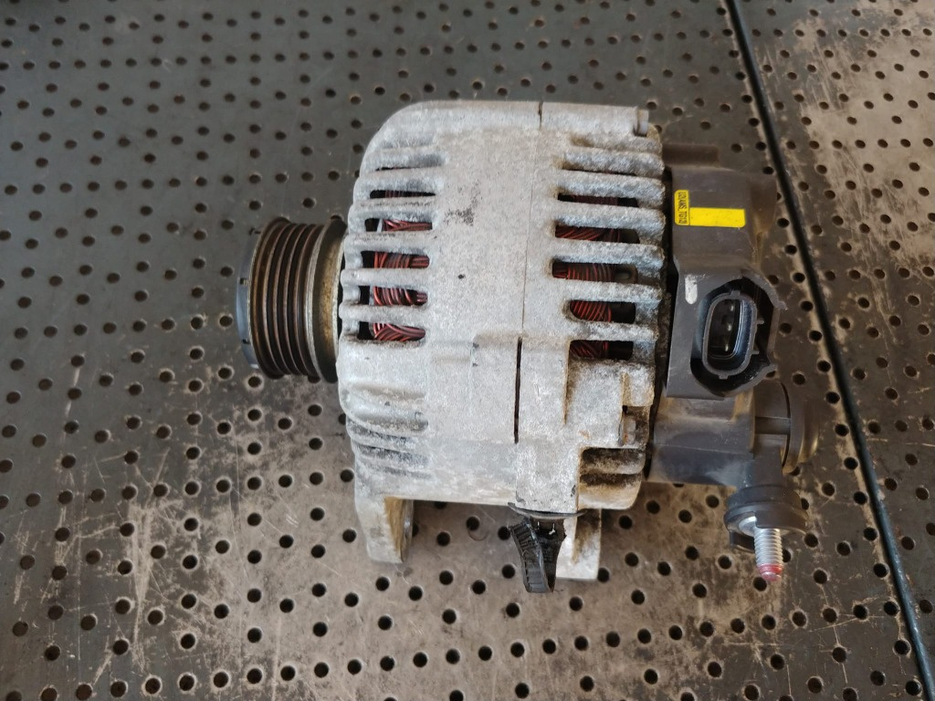 Alternator 1.4 crdi d4fc hyundai i20 ix20 kia ceed 37300-2a400