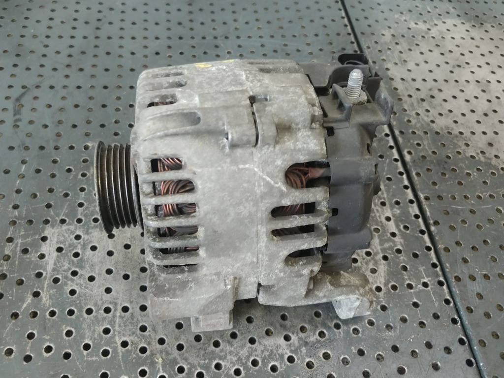 Alternator 1.6 d 2.0 d mini cooper r55 r56 r57 r60 countryman 7823291ai01 2607239b