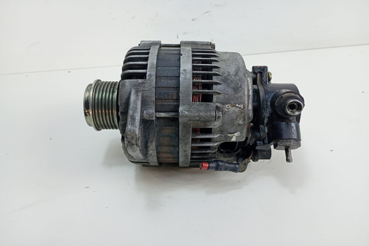 Alternator 1.7 cdti cu pompa vacuum Opel Astra G [1998 - 2009]