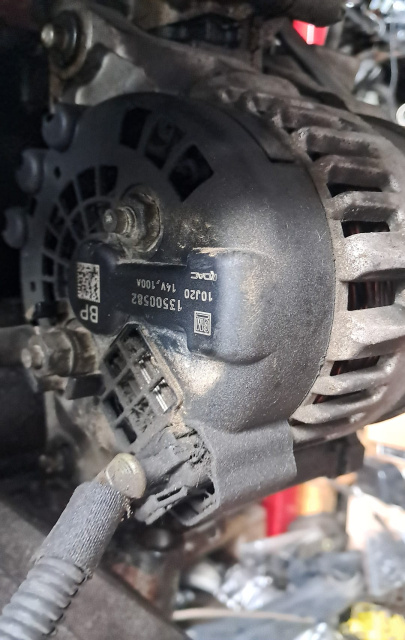 Alternator 13500582 Opel Astra J [2009 - 2012] Sports Tourer wagon 1.4 Turbo AT (140 hp) motor 1.4 benzina turbo A14NET 215000 km rulati