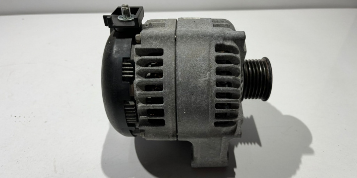 Alternator 2.0 d B47 764681404 BMW Seria 1 F20/F21 [facelift] [2015 - 2020]