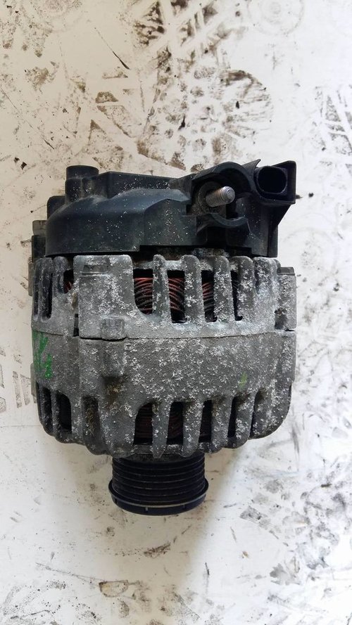 Alternator 8v21-10300-ab ford fiesta 2011
