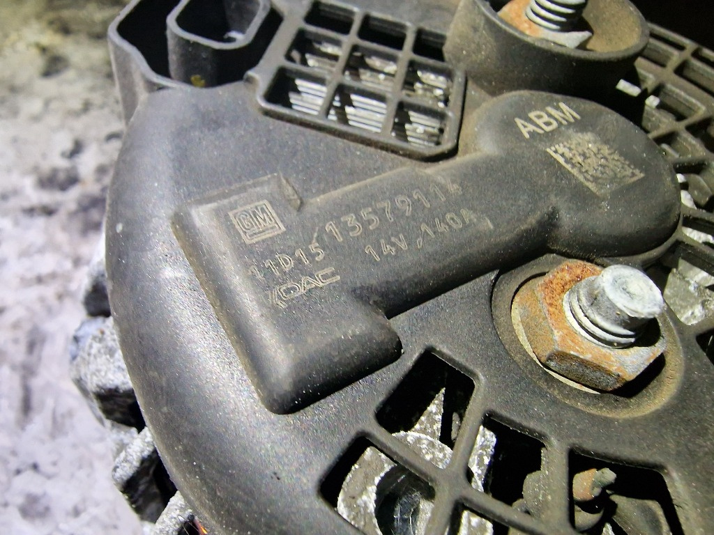Alternator Antara 2.2CDTI Captiva 2.2D Euro 5 cod 13579114