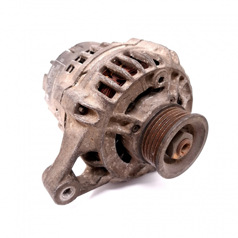 Alternator Audi A4 B5 (8D) 1994-2001 1.6 Benzina 0123310022, 058903016 Bosch