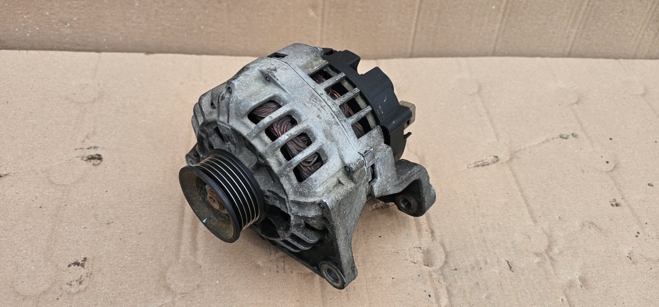 Alternator Audi A4 B6 / Vw Passat B5.5 1.8T 2001 2002 2003 2004