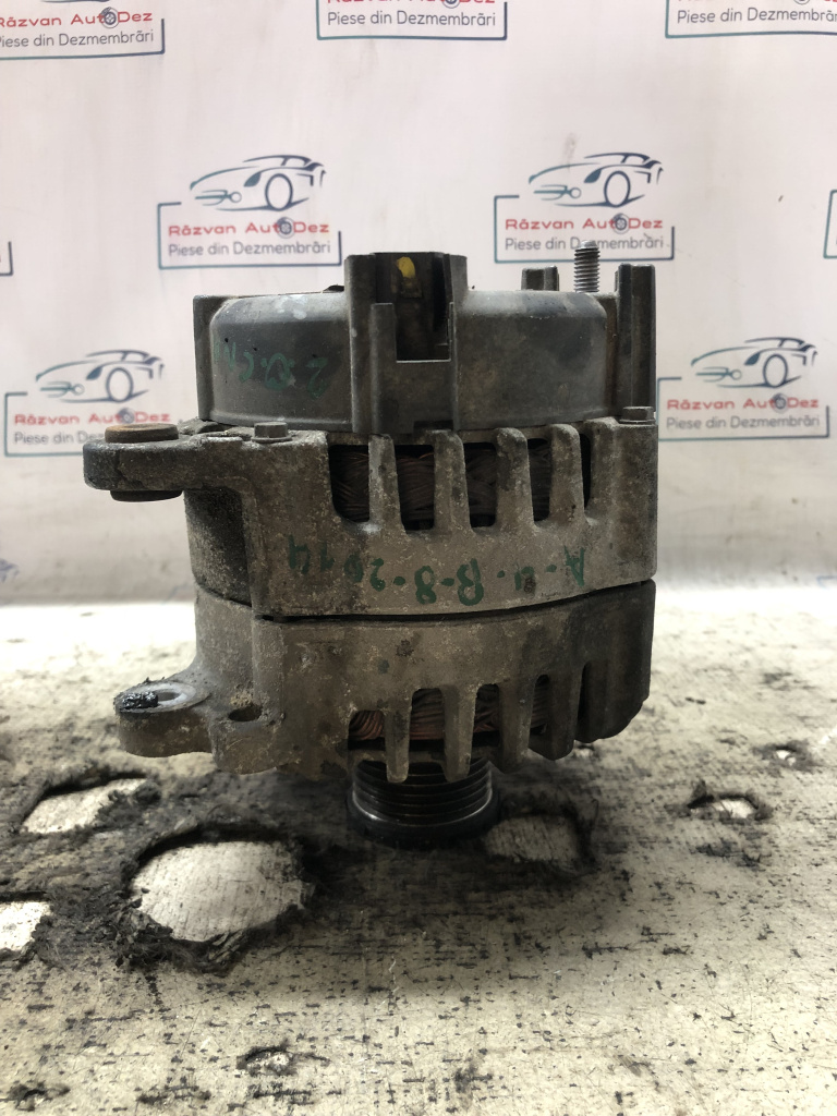 Alternator Audi A4 B8 2.0 2014, 04L903017A