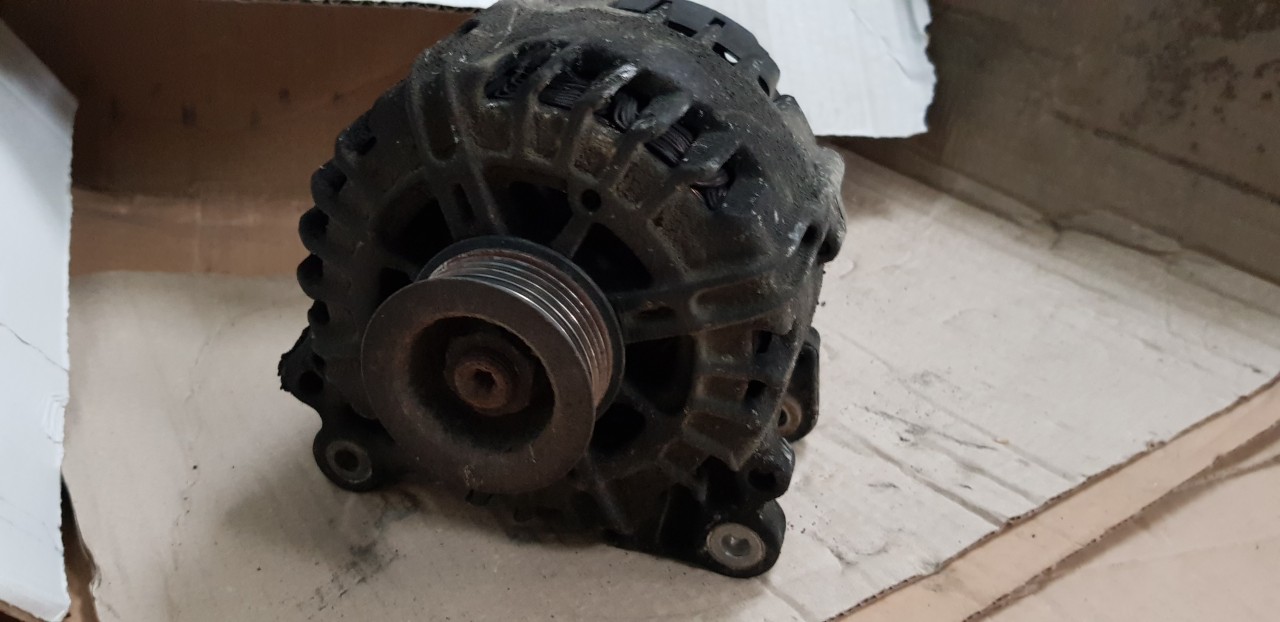 Alternator AUDI A4 B8 8K 2.7 3.0 TDI CAM CGK 2009 2010 2011