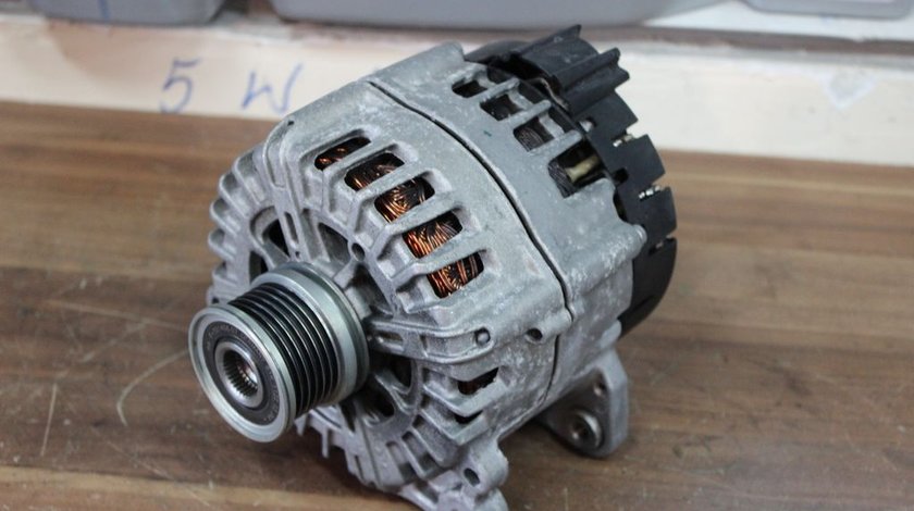 Alternator Audi Audi A4 A5 8W 2016 COD : 04L903024A 2.0 TDI