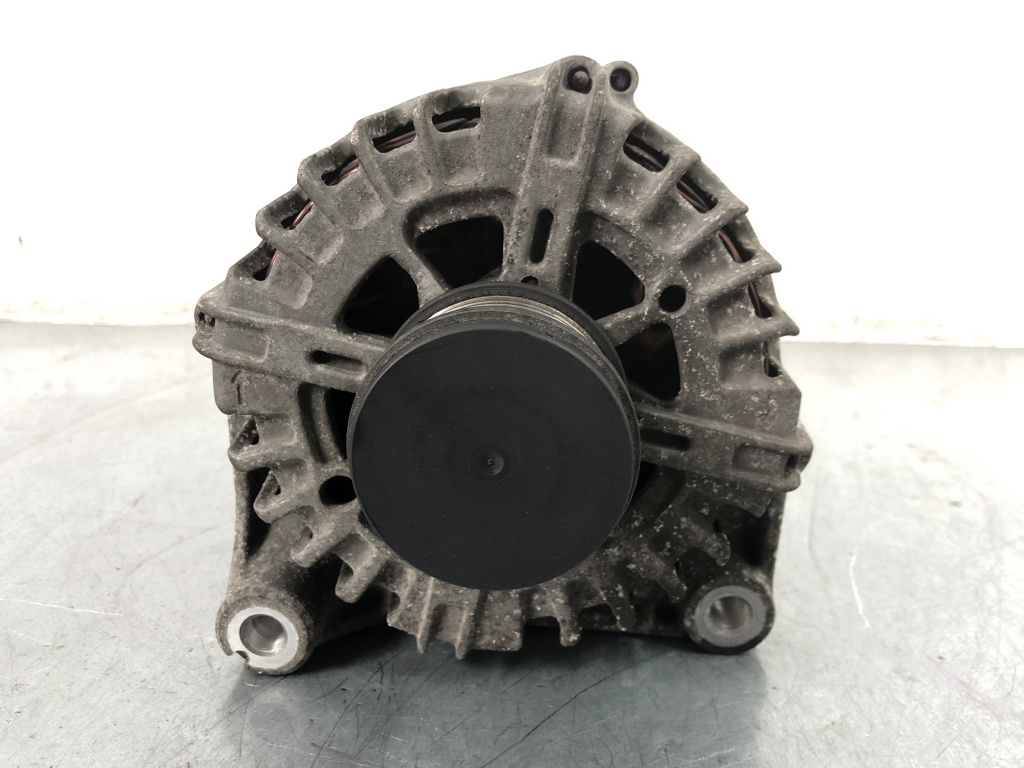Alternator BMW 520 d F10 F11 184 CP N47D20C sedan 2011 (8507624)