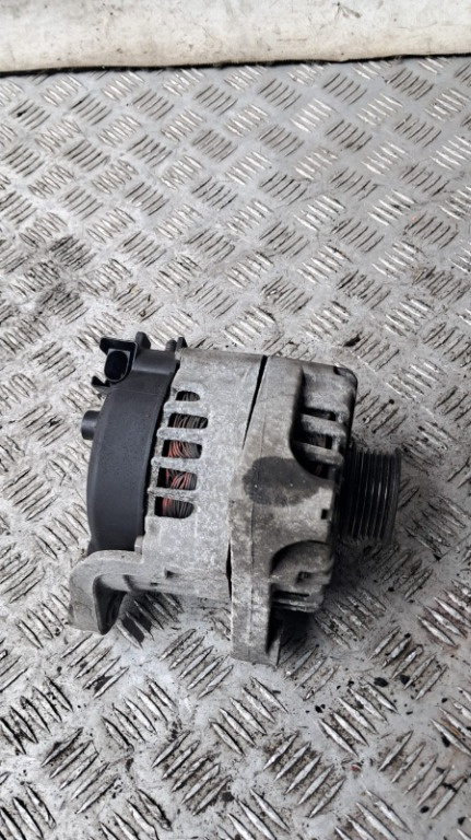 Alternator BMW seria 1 E81 E82 E87 E88 2.0 D, cod motor N47 an 2010 cod 7802261AI04