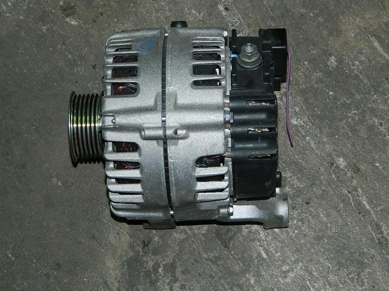Alternator BMW Seria 3 E90 3.0 TD model 2009