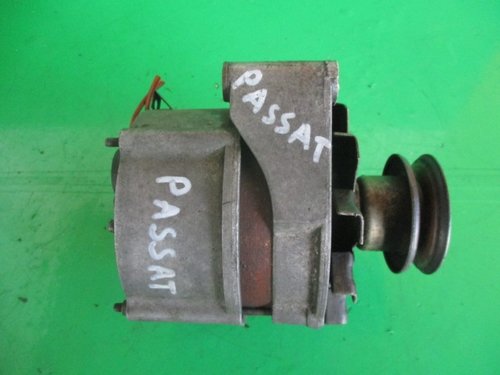 ALTERNATOR BOSCH COD 068903025 VW PASSAT (32B) ⭐⭐⭐⭐⭐