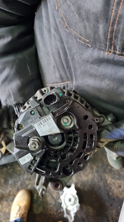 Alternator cod 045 903 023 Skoda Fabia 1.4 diesel bnm din 2009