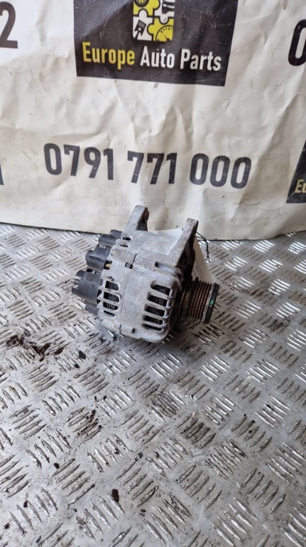 Alternator Dacia Duster 1.5 dCi 4x4 an 2015 cod 231005770R