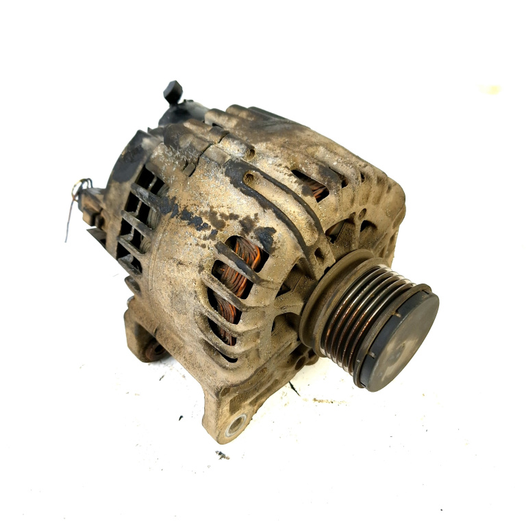 Alternator Dacia Duster 1 (Hs) 2010-2017 1.5 Dci 4X4 K9K 894 Motorina Tg12C094, 2607395C, 211145916, 231003831R Valeo