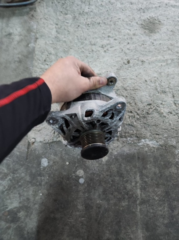 Alternator Dacia Logan 0.9 Tce 2014 Cod : 231007842R