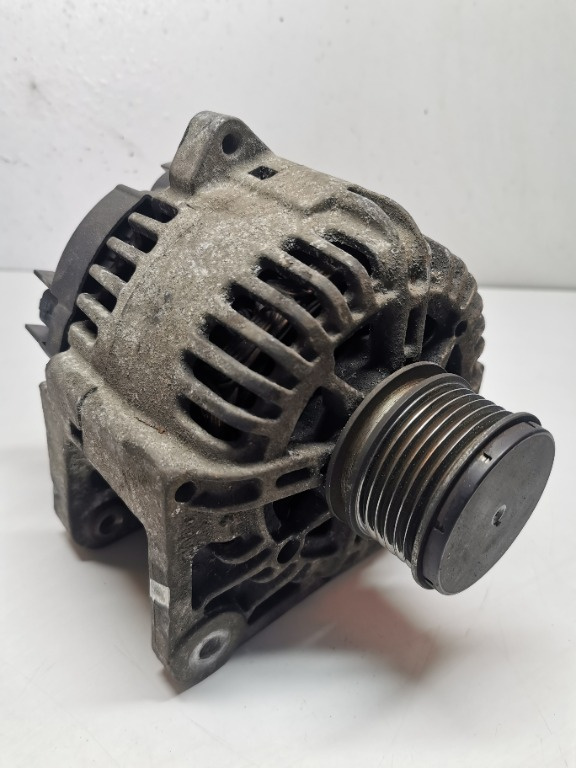 Alternator Dacia Logan Renault Megane 2 1.5 dci Symbol Clio 2542945B