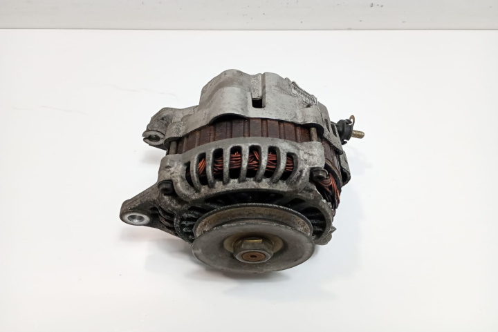 Alternator Defect carcasa 231005M310 Nis