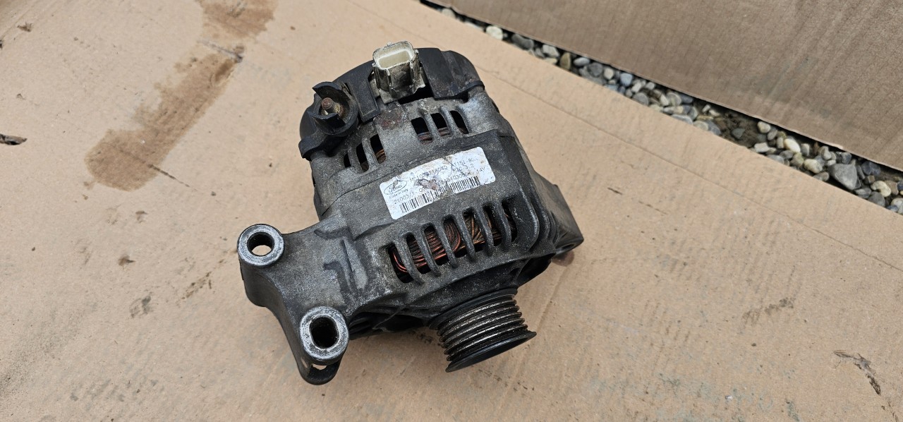Alternator  Ford Focus 1 1.4 / 1.6 benzina 1999 2000 2001 2002 2003