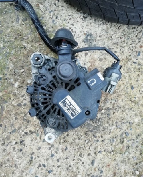 Alternator Hyundai Getz 2655103 cod 373002A010 diesel. Oferim factura și garanție
