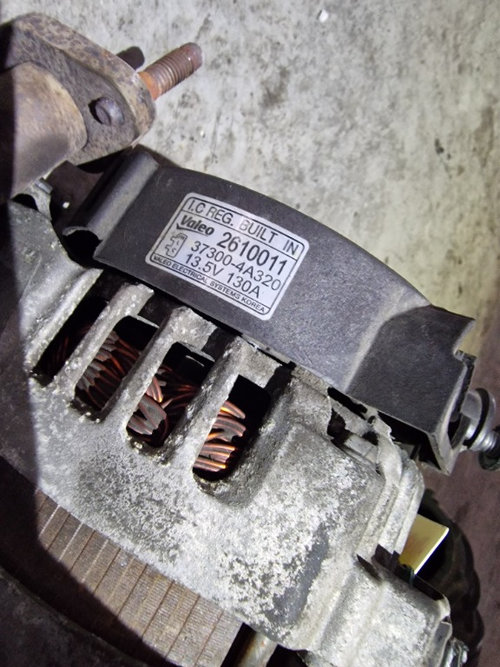Alternator Hyundai H1 2.5CRDI Euro 5 cod 37300-4A320