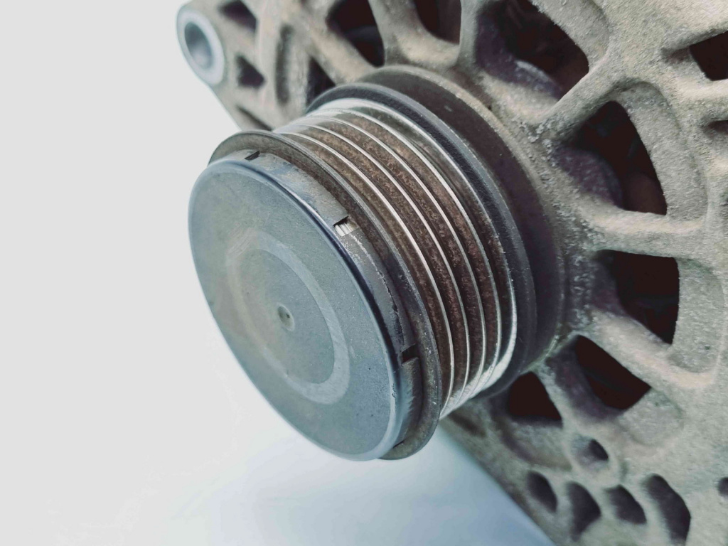 Alternator Hyundai i40 Wagon [Fabr 2012-2019] 37300-2A900 1.7 TCI D4FD