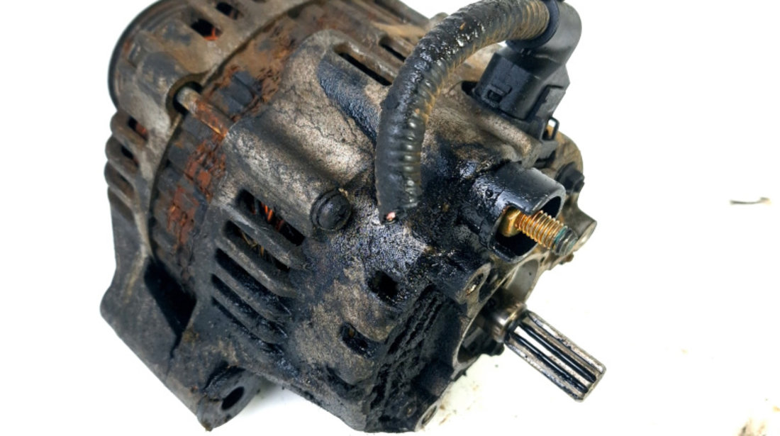 Alternator Kia SPORTAGE (JE, KM) 2004 - 2010 Motorina