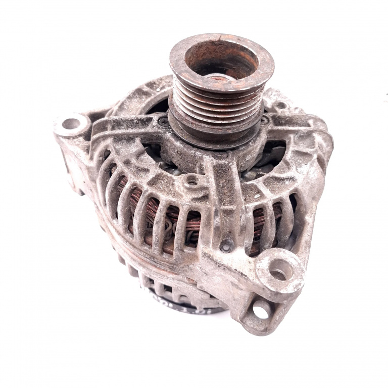 Alternator Mercedes-Benz C-Class (W203) 2000-2007 C 180 (203.035) Benzina A0111549302, 0986042540, 0124515045, 14V70120A Bosch