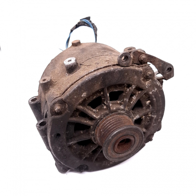 Alternator Mercedes-Benz E-Class (W210) 1995-2003 E 220 Cdi Motorina A0001501650, 14V190A