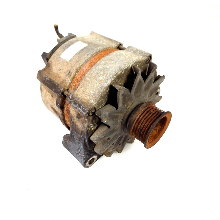 Alternator Mercedes-Benz W124 1993-1995 260E 103.940 Benzina 0120469927, 0 120 469 927, 14V3680A, 14V 36 80A Bosch