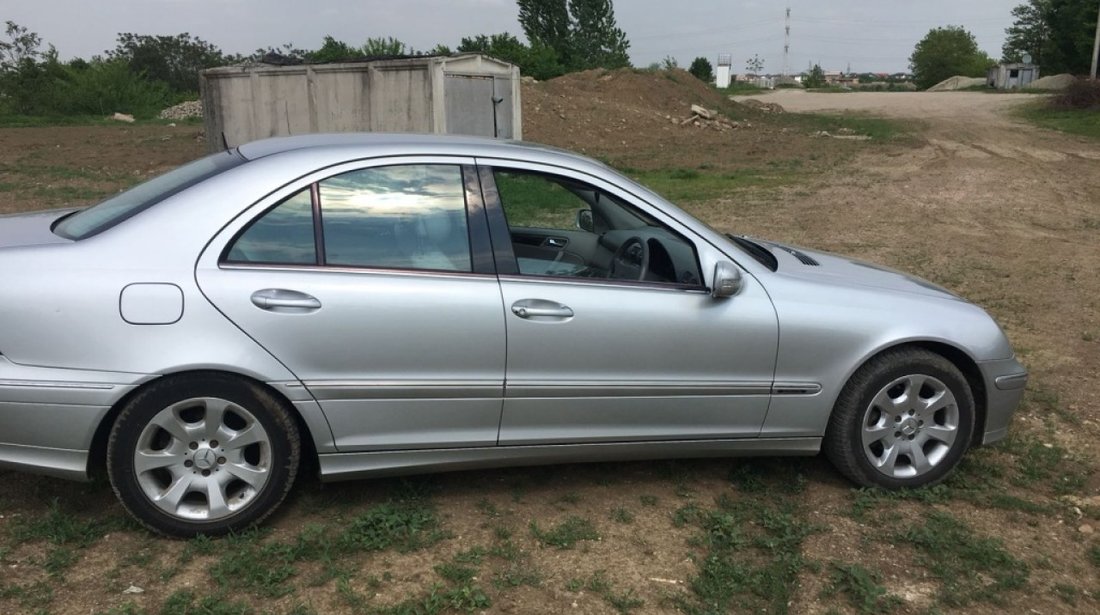 Alternator Mercedes C-CLASS W203 2005 berlina 2.2