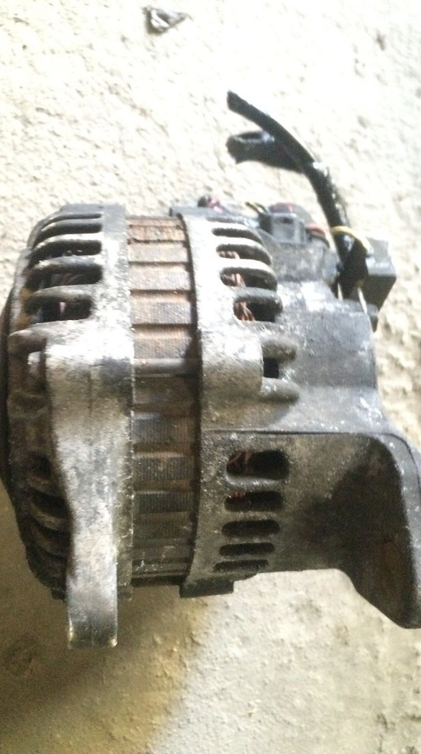 Alternator Nissan X-Trail 2.2 DCI